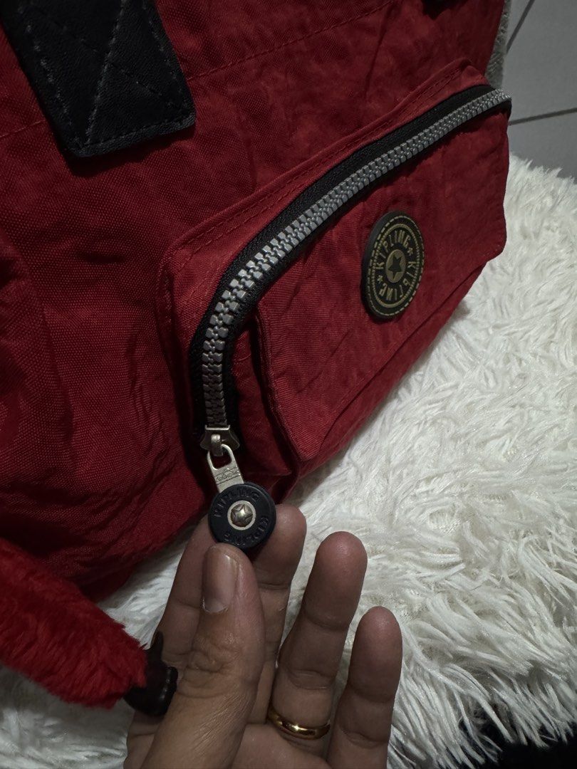 Kipling (Category: Shoulder Bags) located in Cagayan de Oro. Submitted by akidomingo088 (Listing ID 1467604165, Image 3). Description: good condition no hiden flaws please check photos provided what you see what you get 🫶🏻.