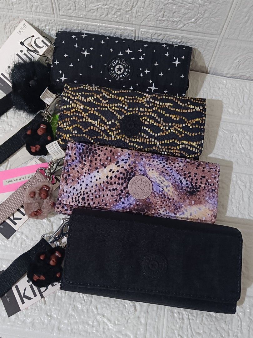 Kipling Rubi Large Wristlet Wallet (Category: Wallets & Card holders) located in Mandaluyong City. Submitted by sheila_snapshoppe (Listing ID 1467628897, Image 1). Description: 💯% guaranteed original from Kipling US 🇺🇸 Kipling Rubi Large Wristlet Wallet size: 7.5" x 3.75" x 1.5".