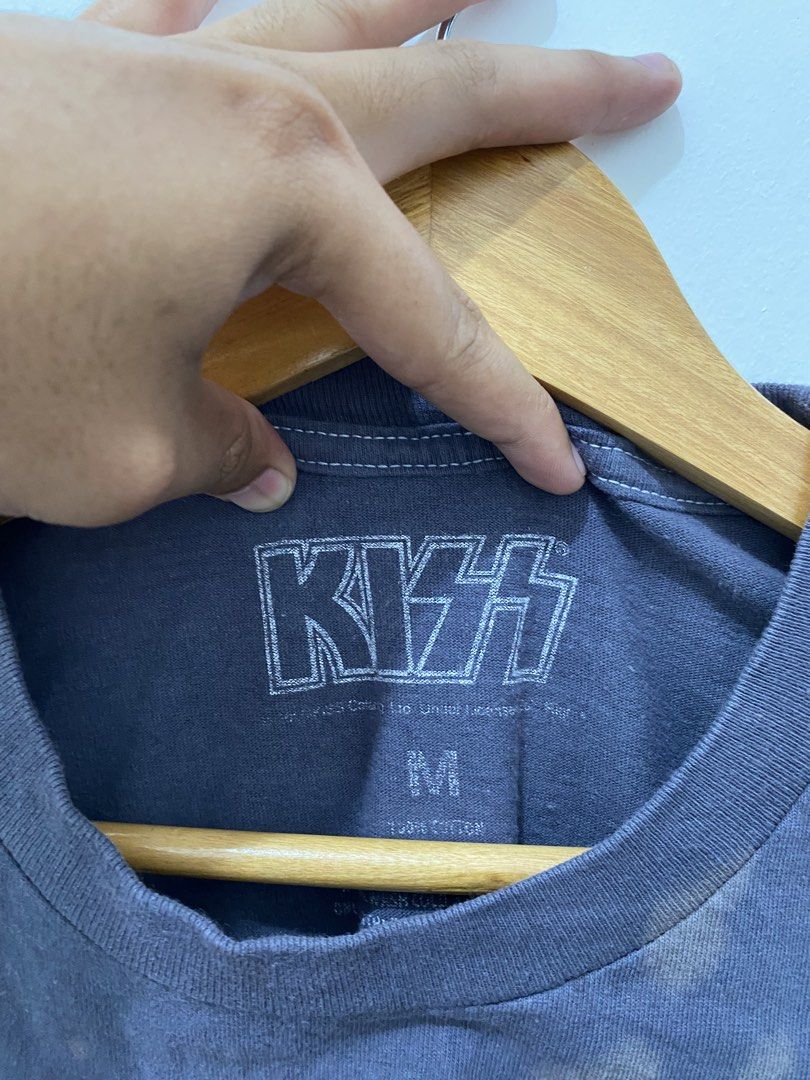 KISS Destroyer Tie-Dye (Category: Tshirts & Polo Shirts ) located in Naga. Submitted by jamesserra69599 (Listing ID 1467610239, Image 3). Description: MEDIUM ON TAG 20.7x27 COLOR RATE: 9/10 VERYGOOD CONDITION ISSUE: 1 PINHOLE.