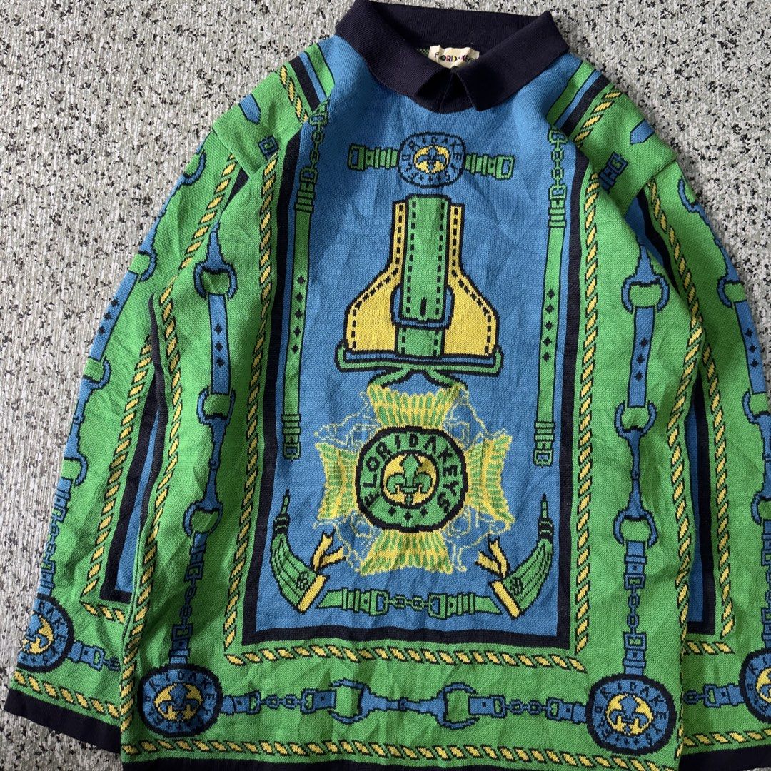 Knited Sweater (Category: Coats, Jackets and Outerwear) located in Baguio. Submitted by secondoption.ph (Listing ID 1467653525, Image 3). Description: Size medium Length 26.5 Width 20.5.