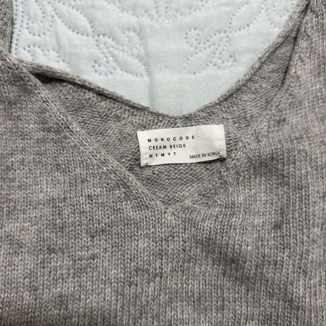 Knitted Vneck Tank (Category: Sleeveless) located in Cebu City. Submitted by shopjillscloset (Listing ID 1467753924, Image 3). Description: - no flaws - stretchy - can fit s to m.
