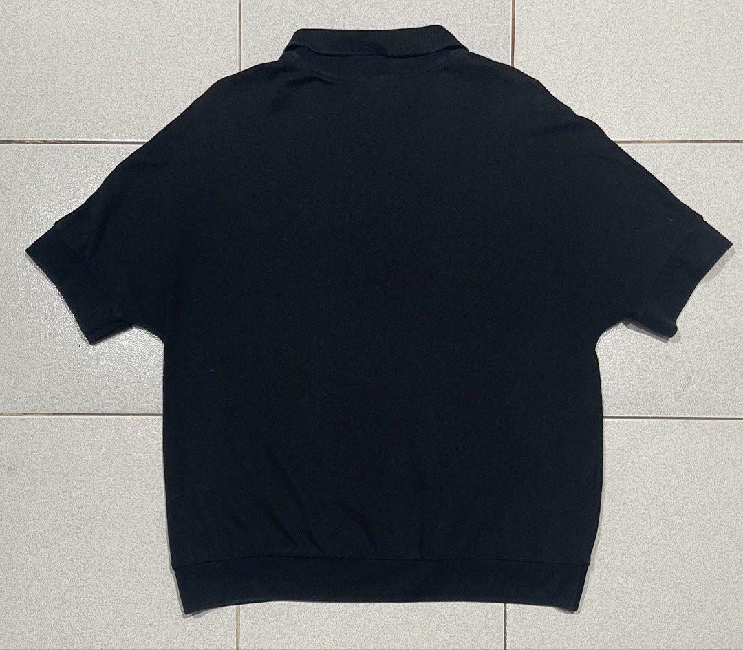 Lacsote Loose Poloshirt (Category: Others Tops) located in Mandaue City. Submitted by MJ_80 (Listing ID 1467655592, Image 2). Description: Womens Black Lacoste Loose Poloshirt Small on tag Dimes : 21 X 24 No Buttons Type Poloshirt Light fade collar neck line Color rate & Condition : 9.7/10 Price : 880 .