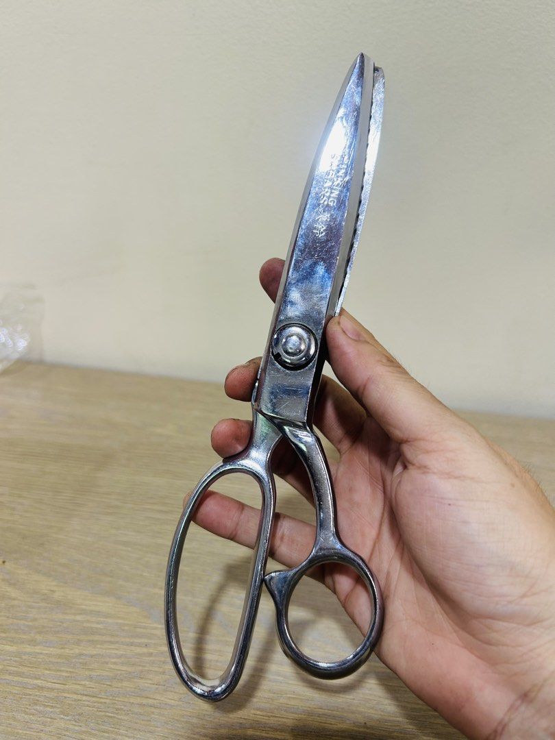 Lamplough Pinking Shears Scissors 8" 171C (Category: Craft Supplies & Tools) located in Manila. Submitted by starbalesukandjapansurplus (Listing ID 1467659144, Image 3). Description: - Authentic Japanese 171C chrome pinking shears, 8 inches long - Serrated zigzag blades cut fabric cleanly and prevent fraying - Built-in tension adjustment screw for custom control - Sturdy, durable metal construction with a sleek polished finish - Features authenti
