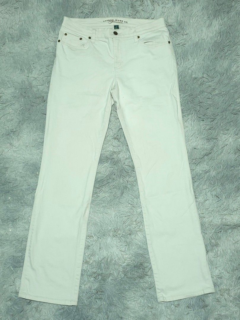 Lauren Jeans Co. White Denim Pants (Category: Jeans) located in Abulug. Submitted by humanwhosellthings (Listing ID 1467641863, Image 2). Description: - Brand: Lauren Jeans Co. Womens Denim Pants ✅Excellent Condition ✅Issue: needs wash only ▫️Waist Size: 30-32 ▫️Length: 40 - Color: Classic white - Cut: Straight leg - Details: 5-pocket styling, metal rivets, button closure, and signature LRL metal logo plaque on the back pocket - Styling: Versatil