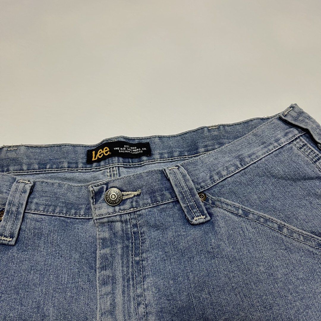 Lee carpenter jorts (Category: Announcements) located in Quezon City. Submitted by thriftrage (Listing ID 1467735271, Image 3). Description: Waist’ 36 Length’ 22.5 Leg opening’ 12.5 Issue yellow stain washable check photo.