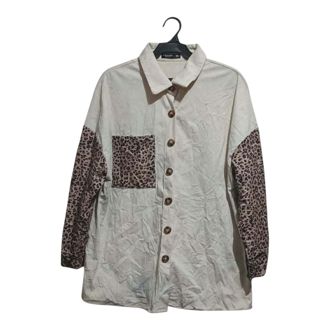 Leopard Print Patchwork Overshirt Blouse | Y2K Blouse (Category: Coats, Jackets and Outerwear) located in Makati City. Submitted by heyreen.ph (Listing ID 1467643061, Image 1). Description: TAYO PO, PINAKA-LOWEST AT THE MARKET! 💯 If natataasan po kayo sa PRESYO ko. Open po ang "MAKE OFFER" button ko. Kayo po mag-dedecide, ng PRESYO niyo. MABILISAN lang po ako magbenta. (all items, are sale on rush! 💨) 🚛 FAST & FREE SHIPPING on most items! ‡ DI