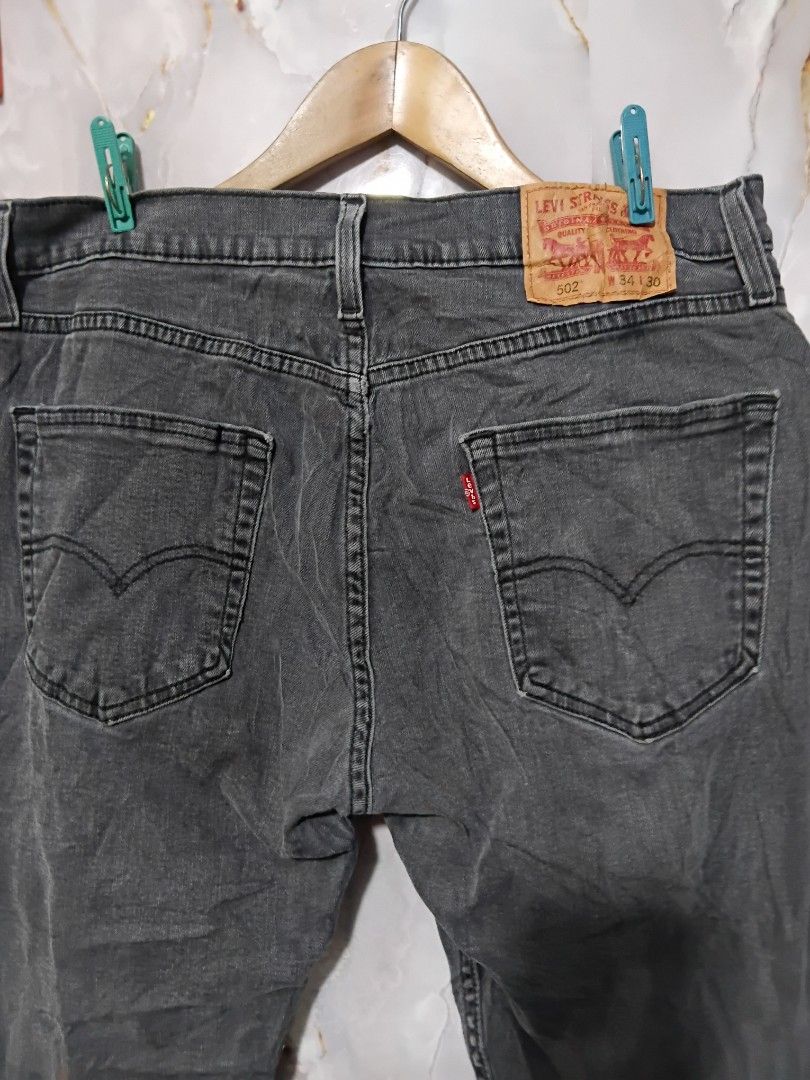 LEVIS 502 JEANS SIZE W34 L37 (Category: Jeans) located in General Mariano Alvarez. Submitted by adonid (Listing ID 1467694026, Image 3). Description: LEVIS 501 JEANS SIZE W32 L37 SIGN OF USAGE LOC. GMA CAVITE PHP 800.