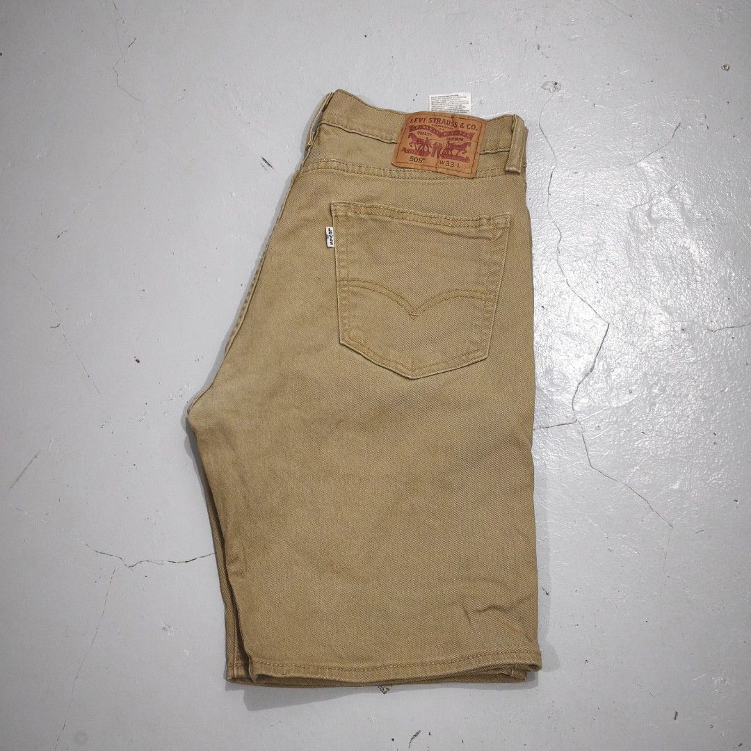 Levis 505 Shorts (Category: Shorts) located in Balingoan. Submitted by jagnusthrift.ph (Listing ID 1467614887, Image 1). Description: Size 33 on tag.
