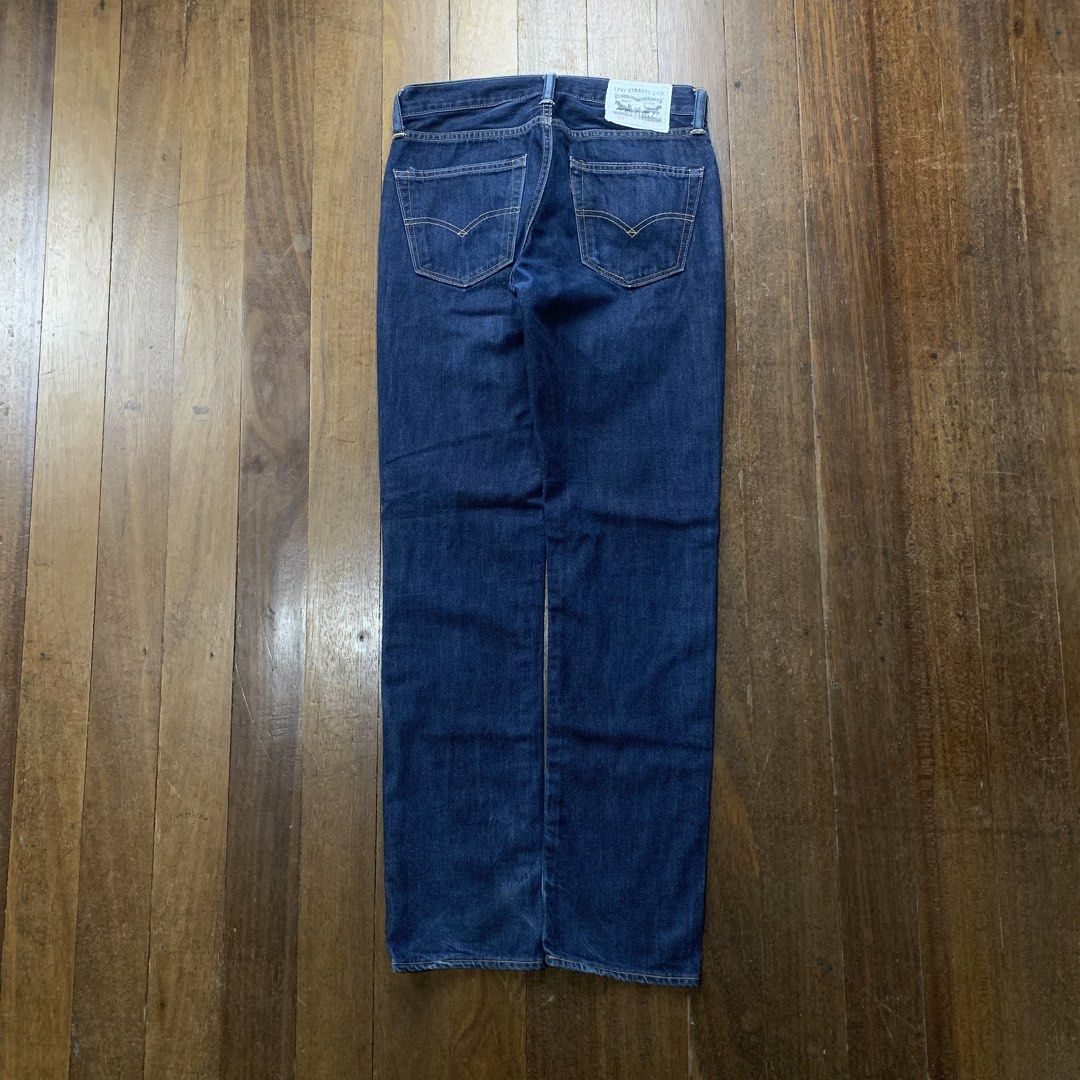 Levis 511 Dark Denim Pants (Category: Jeans) located in Dagupan City. Submitted by _pinkman (Listing ID 1467787764, Image 1). Description: Levis 511 Dark Denim Pants 28-30” waistline 41” length 6.5” leg opening issue: unnoticeable stain .