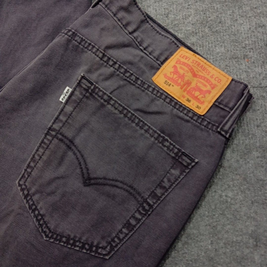 Levi's 514 Straight Fit Pants (Category: Jeans) located in Taguig. Submitted by sito. (Listing ID 1467655252, Image 2). Description: For sale! 📣 Levi's 514 Straight Fit Pants Specs and measurements: • Size 38 • Length 41 inches • Hips 22 inches • Thigh 13 inches • Inseam 29.5 inches • Leg Opening 9 Condition Details: • Good Condition • Color rate: 9.5/10 • Overall Condition: 9.5/10 Price: ~ ₱876 Transaction Details: Location: Upper Bicutan, Tagu