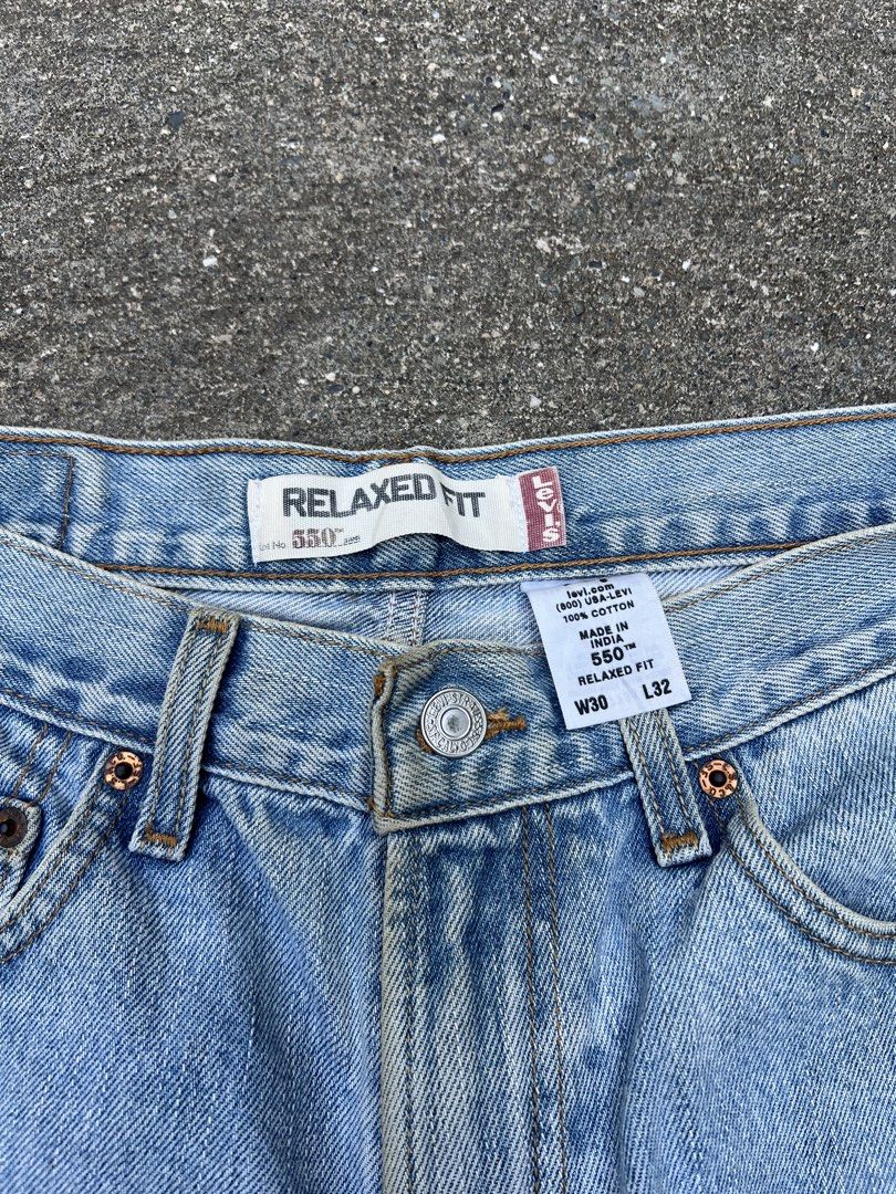 Levis 550 altered shorts (Category: Shorts) located in Manticao. Submitted by flipwithdave (Listing ID 1467736596, Image 3). Description: Levis 550 short 🔥 GOOD CONDITION✅ COLOR 10/10✅ WITH TAGS ✅ Dimes: L:20.5 W: 30 Leg opening: 10 PRICE:📩 PM na mga bossing📍‼️ IG: flip_with_dave FB: Flip With Dave Carousell: Flip with dave LOCATION: MINDANAO MOP: GCASH 📲 COURIER: J&T🚚 Pay first before delivery 📱 Strictly no cancelation ‼️ No refunds/ retur