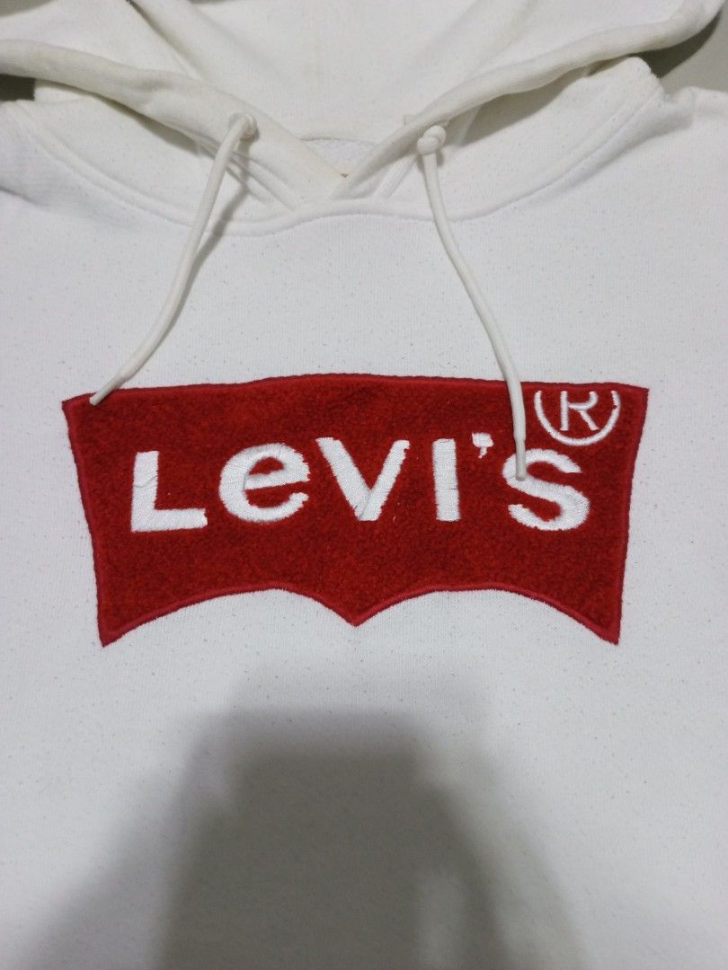 Levis hoodie jacket (Category: Coats, Jackets and Outerwear) located in Manila. Submitted by _t20hrift (Listing ID 1467603763, Image 3). Description: levis hoodie jacket Size • Large 25 | 30 Dimension.