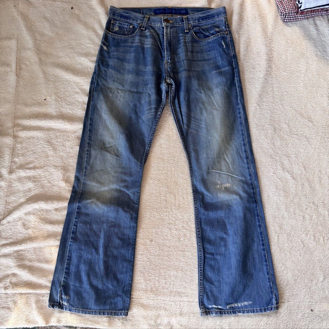 Levis Low Boot Cut 527 (Category: Jeans) located in Vigan. Submitted by chiyannav (Listing ID 1467744878, Image 1). Description: .
