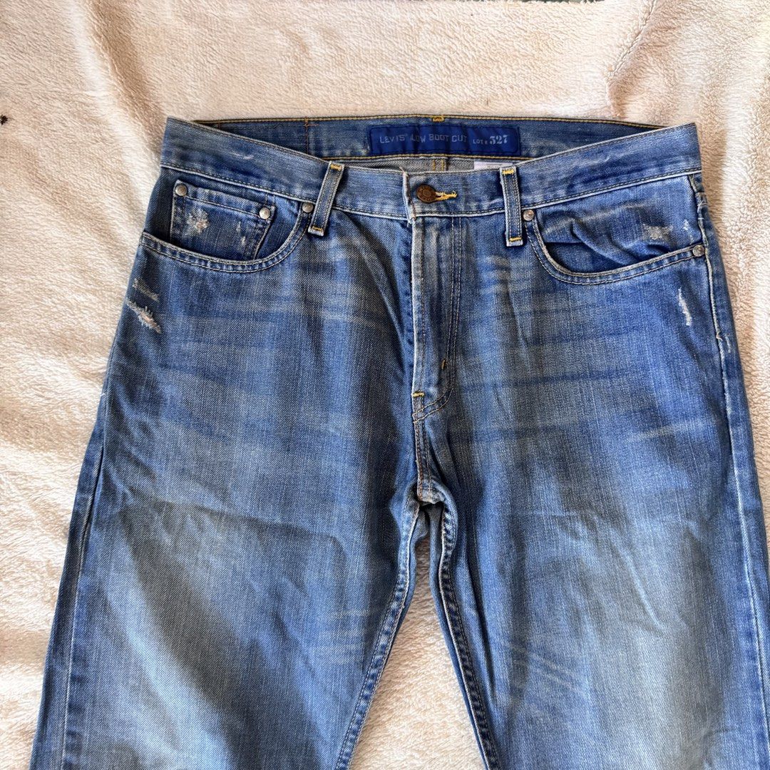 Levis Low Boot Cut 527 (Category: Jeans) located in Vigan. Submitted by chiyannav (Listing ID 1467744878, Image 2). Description: .