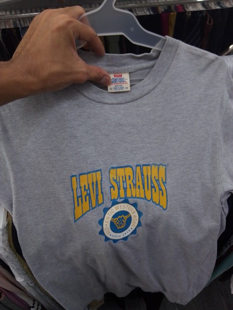 Levi's Strauss Spell Logo Vintage (Category: Tshirts & Polo Shirts ) located in Mabalacat. Submitted by zero2mthrift (Listing ID 1467682534, Image 2). Description: 18.5 x 27 excellent condition no issue complete tags and details authentic/vintage Loc: Pampanga.