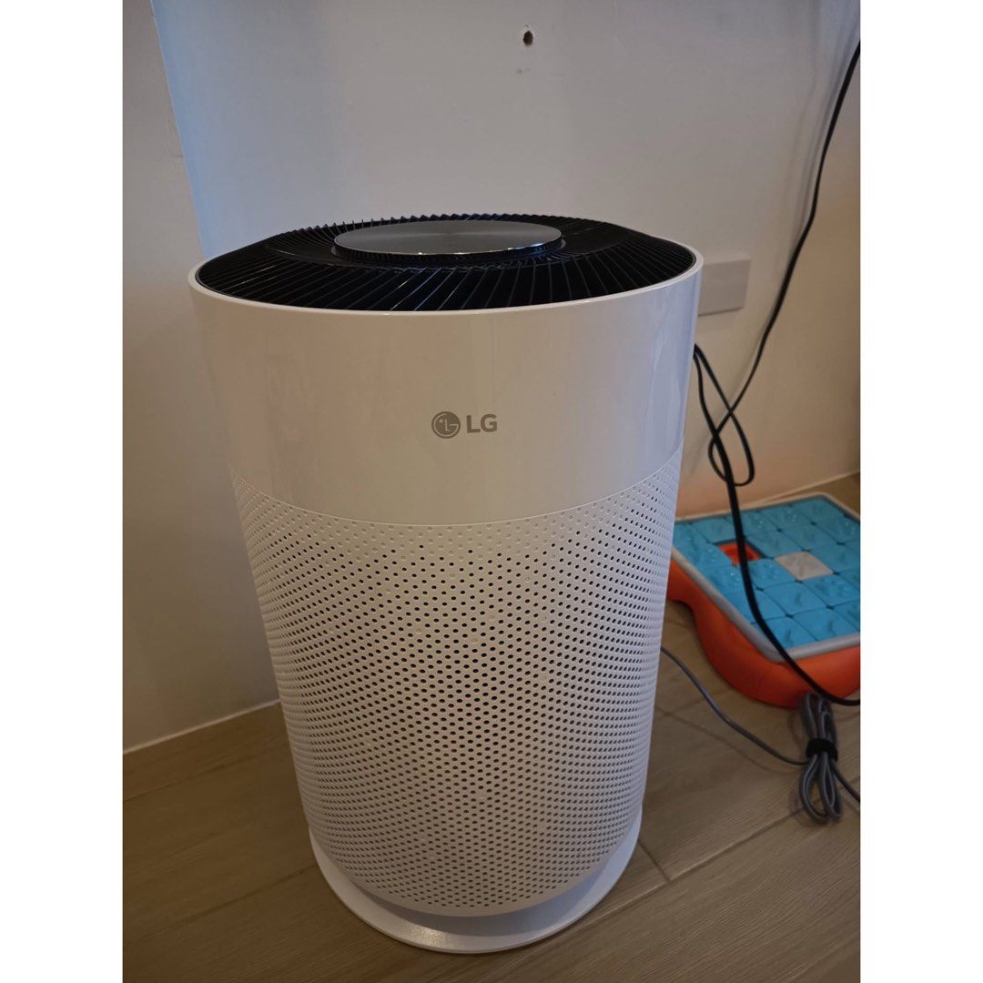 LG AIR PURIFIER (Category: Air Purifiers & Dehumidifiers) located in Rizal. Submitted by mariasdeclutteringshop (Listing ID 1467664441, Image 1). Description: Filter needs to be replaced. Bought in June 2025. RFS: Moving out of the country. .