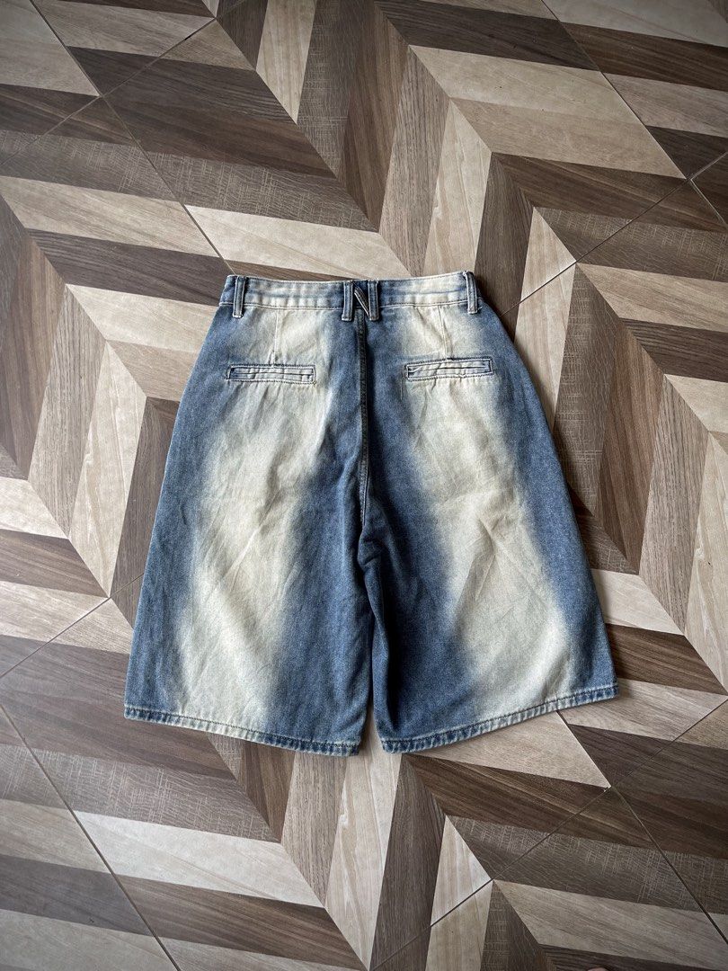Light Washed Jorts (Category: Shorts) located in Pagadian. Submitted by thrift.wrld (Listing ID 1467706926, Image 3). Description: ( Light Washed Jorts ) Dimensions: • Waist: 29 - 30 • Length: 25 • Thigh: 14 • Hem: 13 Drop Prices: • Mine: 400 + ₱9O shipping fee (sf).