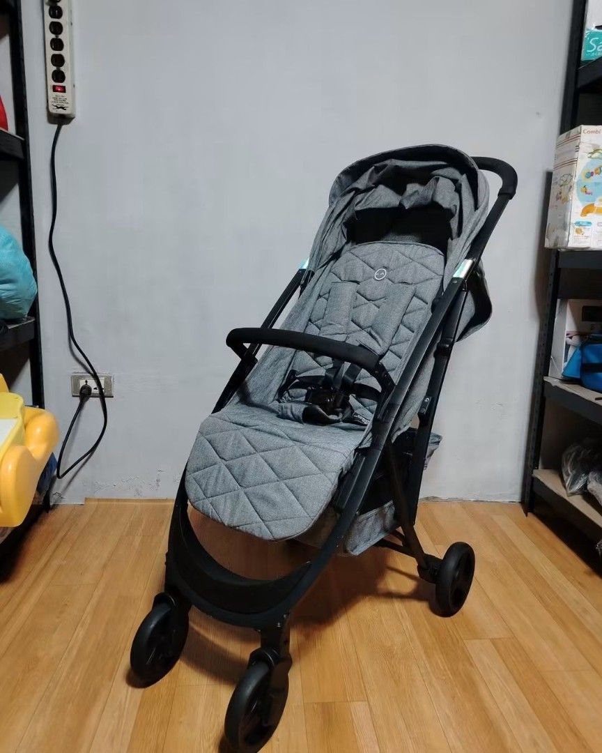El sol cabin size compact stroller (Category: Strollers) located in Dasmarinas. Submitted by sheanne0828 (Listing ID 1467731988, Image 2). Description: El Sol Cabin Size Compact Stroller Mine @ 3,350 only dasmariñas cavite loc.