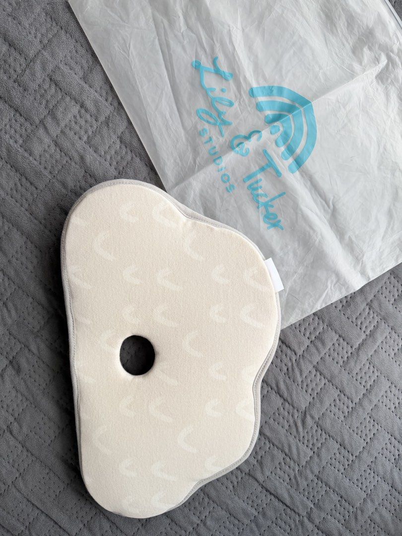 Lily & Tucker Studios Head Shaping Pillow (Category: Children's Beds) located in Marikina City. Submitted by jyus21 (Listing ID 1467654056, Image 3). Description: Lilly & Tucker head shaping pillow with 2 pillowcase Take all only for 700. LAST PRICE POSTED!!! Location: Marikina Shipping: grab/lalamove/j&t c/o buyer .