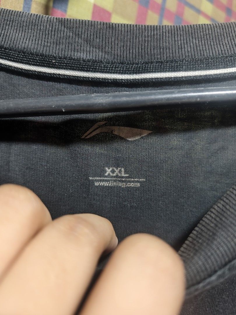 Li-ning black shirt (Category: Tshirts & Polo Shirts ) located in Bauang. Submitted by chrisquinto2004 (Listing ID 1467639553, Image 2). Description: lining black shirt XXL on tag pero best fit for L-XL .