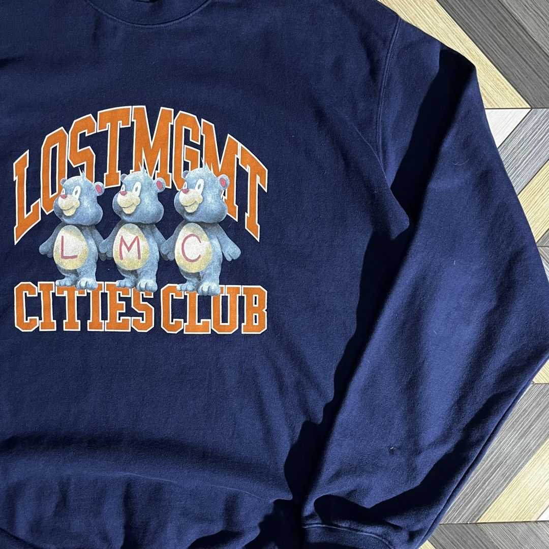 LMC - Lost Management Cities Bear Athletic Sweater (Category: Coats, Jackets and Outerwear) located in Daraga. Submitted by th3cliquejunks (Listing ID 1467773558, Image 3). Description: LMC - Lost Management Cities Bear Athletic Sweater Tagged Size: XL Condition: 10/10 Flawless Measurement: Pit to pit: 25” Length: 28.5” - 2,580 Dm!.
