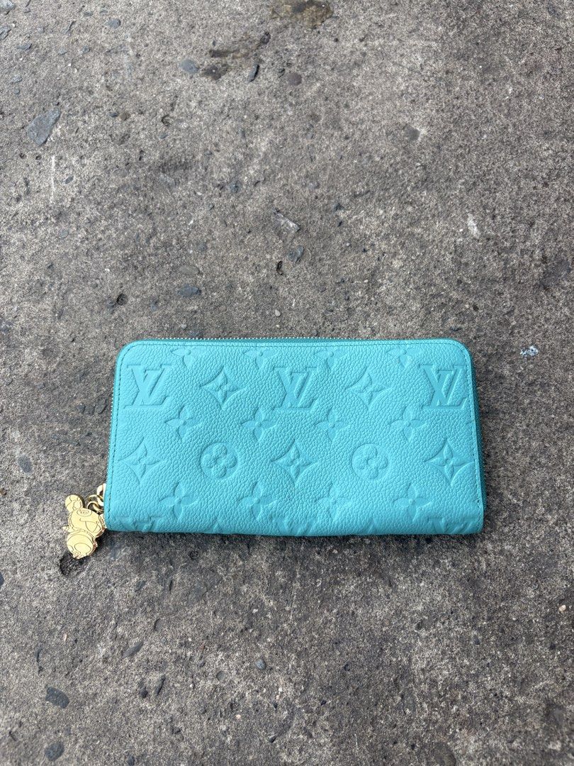 Loius Vuitton x Takashi Murakami (Category: Luxury Bags & Wallets) located in Baguio. Submitted by thriftedbaguio (Listing ID 1467671043, Image 1). Description: Excellent Condition No issue.