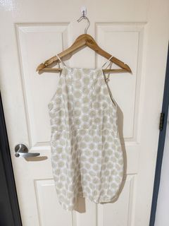 (Category: ) located in . Submitted by ktyyycloset (Listing ID 1467741612, Image 1). Description: .