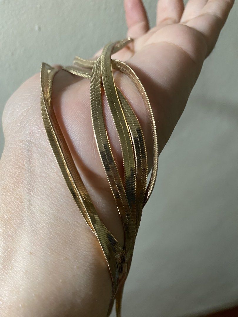 Long Fancy Gold Necklace (Category: Necklaces) located in Antipolo. Submitted by prelovedByYsabelle (Listing ID 1467684412, Image 1). Description: .