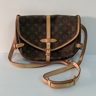 (Category: ) located in . Submitted by vintagebrandedstore (Listing ID 1467658178, Image 1). Description: .