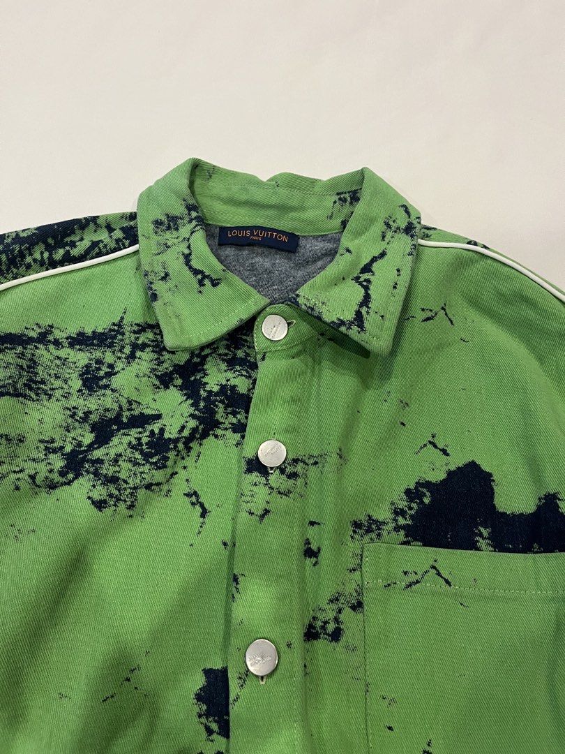 Louis Vuitton Green Jacket (Category: Coats, Jackets and Outerwear) located in Manila. Submitted by ngnony (Listing ID 1467672303, Image 3). Description: .