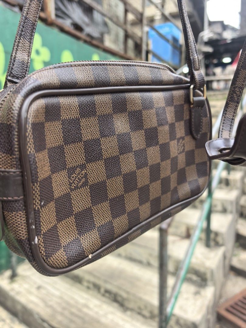 Louis Vuitton monogam (Category: Luxury Bags & Wallets) located in Baguio. Submitted by ashzachary (Listing ID 1467704729, Image 2). Description: Louis Vuitton monogam Condition :Excellent condition Color rate 10/10 Size :small No issues No flaws Super ganda sa personal Pm. More details Good quality Plsss 📌No Bogus 📌No return MOP What you see is what you get PALAWAN, CEBUNA GCASH AND BDO Reminder😊 We're selling thrifted clothes so please manag