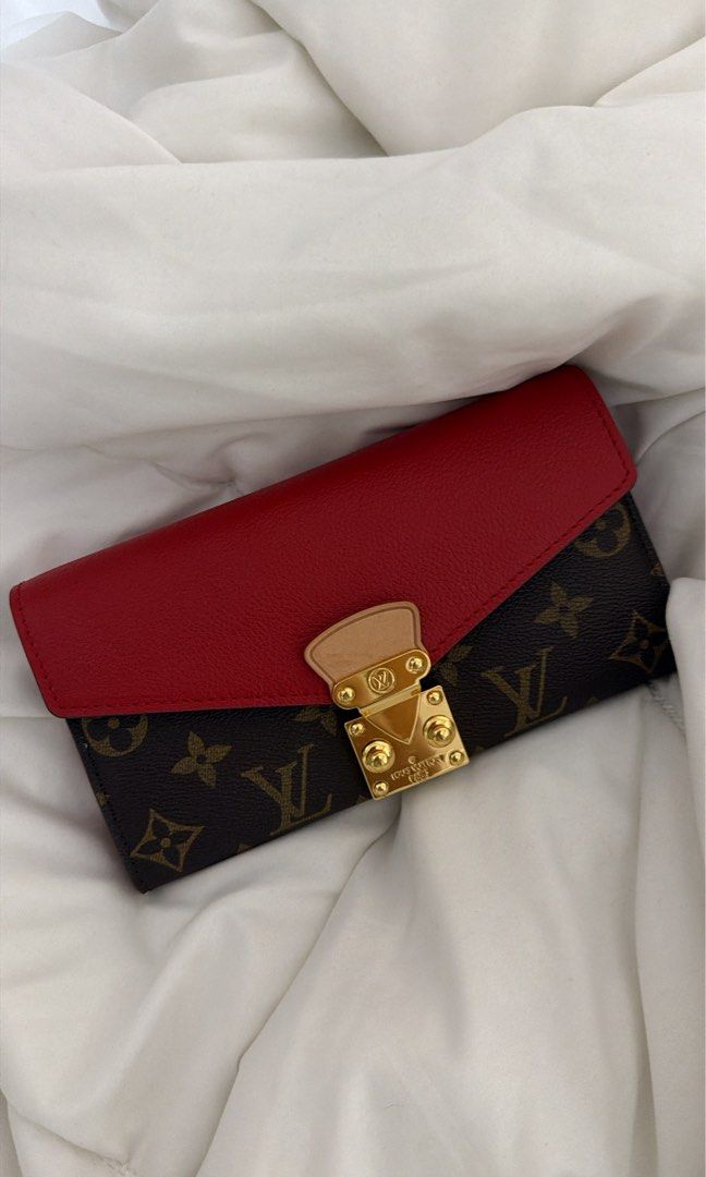 Lv pallas long wallet (Category: Luxury Bags & Wallets) located in Cavite. Submitted by bellaandbeyond (Listing ID 1467686225, Image 1). Description: Fits 14 cards .