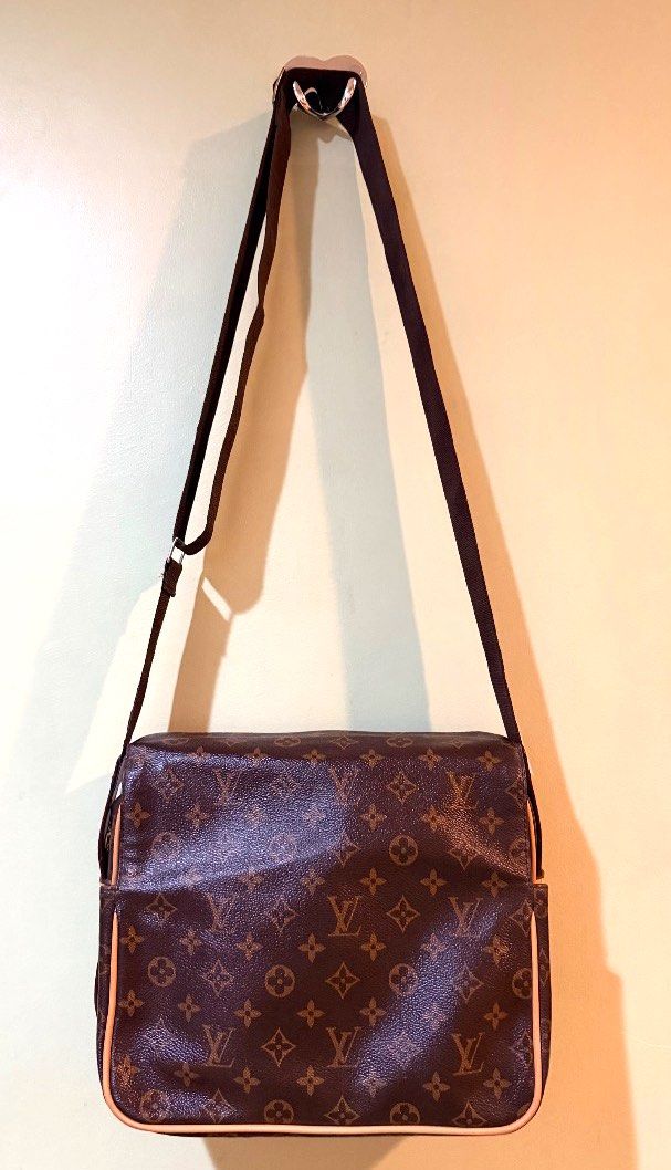 Louis Vuitton Monogram Canvas Messenger Bag (Category: Luxury Bags & Wallets) located in Caloocan City. Submitted by prof_music1979 (Listing ID 1454387621, Image 2). Description: - Classic Louis Vuitton monogram canvas messenger bag - Iconic LV print with genuine leather trim - Adjustable strap for comfortable carrying - Secure magnetic snap closure - Made in France - Timeless and versatile for everyday style.