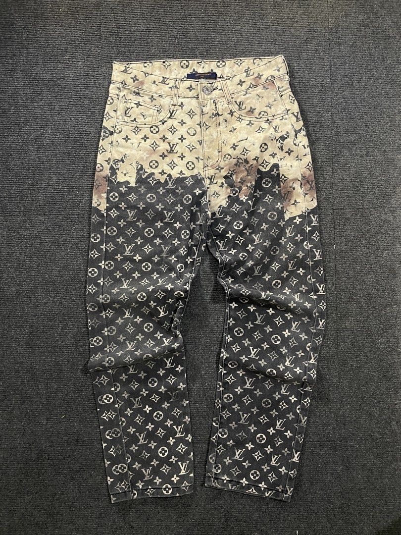 Louis Vuitton Monogram Denim Jeans (Category: Jeans) located in Iligan City. Submitted by lovelysism (Listing ID 1467710171, Image 1). Description: - Louis Vuitton - All-over monogram pattern with a gradient bleach wash (light beige to dark grey) - Complete tags and washtag -No issue -Excellent condition Waistline: 32 Lenght: 40 .