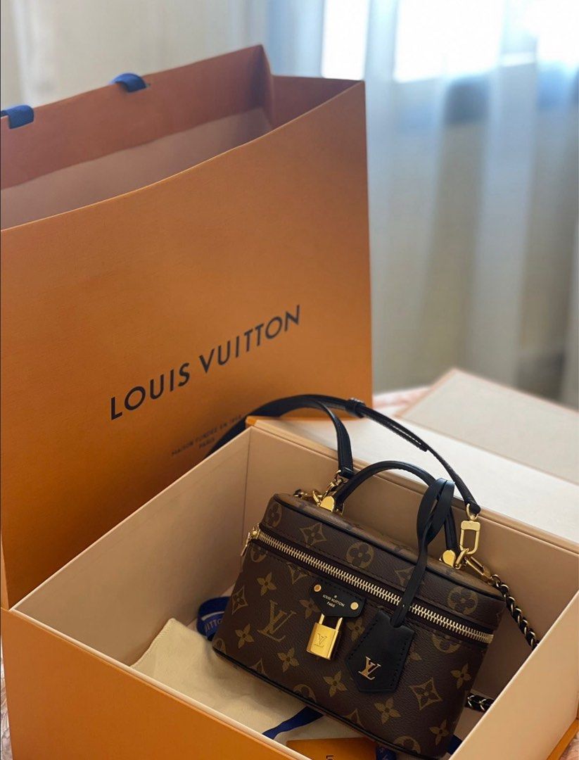 Louis Vuitton Vanity Chain Pouch in Reverse Monogram Canvas Shoulder Bag (Microchip) (Category: Luxury Bags & Wallets) located in Taguig. Submitted by declutter.bbb (Listing ID 1450574760, Image 1). Description: ✨Good as new Microchipped 100% Authentic and Money back guarantee Comes Complete with strap, Dust bag, Box and Receipt and Entrupy from Doc Leather Sm aura branch) Srp 170k++ .