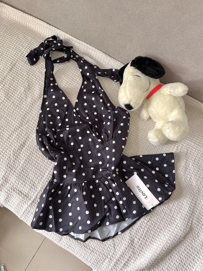 LOVITO BACKLESS POLKA TOP! 🪽 (Category: Sleeveless) located in Quezon City. Submitted by nikiwardrobe (Listing ID 1467691003, Image 1). Description: Perf for Lalafest! Oliviaaa Dean 👀 RFS: Too big on my chest area! :(( SIZE: M (But I believe keri sa large since garterized naman sa back!) MOP: GCash 50% DP to secure ⭐️ MOD: Lalamove .