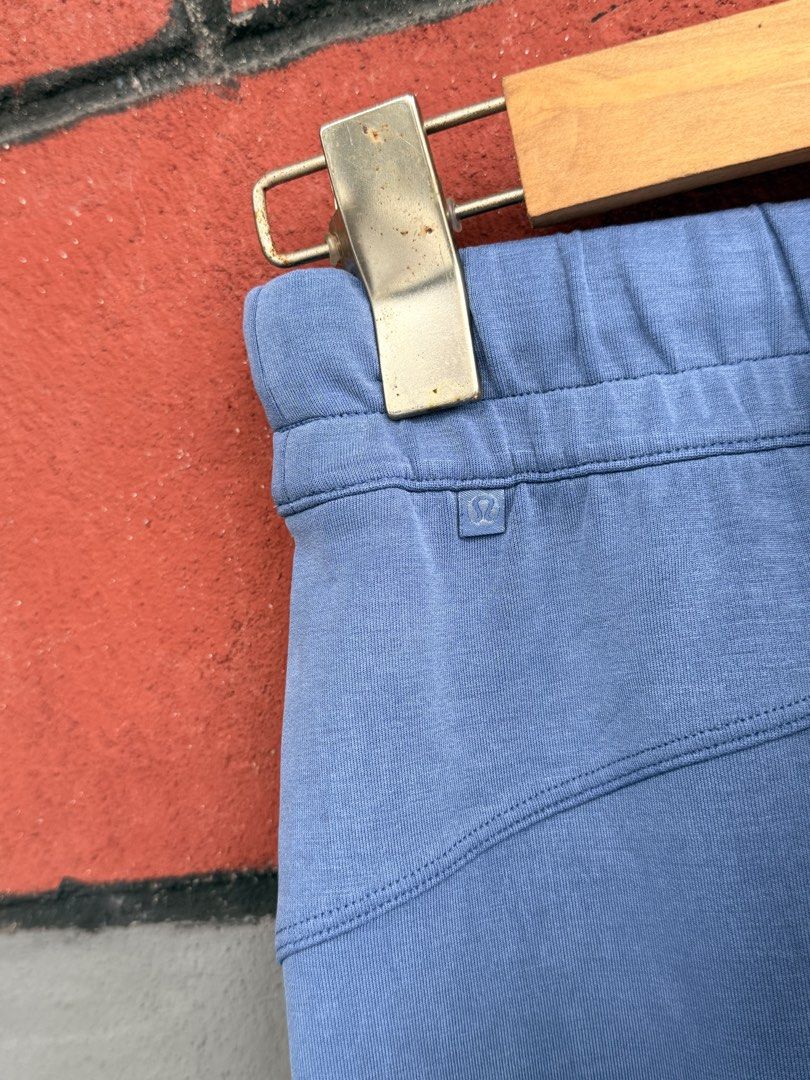 Lululemon (Category: Skirts) located in Baguio. Submitted by mardimercredi14 (Listing ID 1467639987, Image 3). Description: 🔥 Lululemon Dimensions: 27-34*34 Condition: excellent Color Rate: 10 ❌ none.
