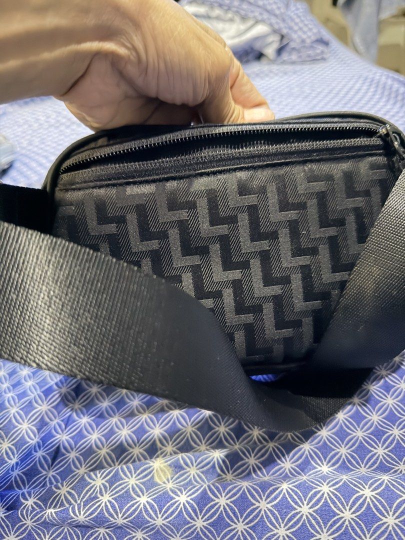 Lululemon Everywhere Belt Bag Black Monogram (Category: Belt bags, Clutches and Pouches) located in Mandaluyong City. Submitted by iynniynn (Listing ID 1467674899, Image 2). Description: - Authentic Lululemon Everyday Belt Bag - Color: Classic Black with stylish embossed monogram pattern - Wear hands-free around the waist or across the chest - Adjustable strap for a customized fit - Secure silver zippers with interior mesh pockets and a back zipp