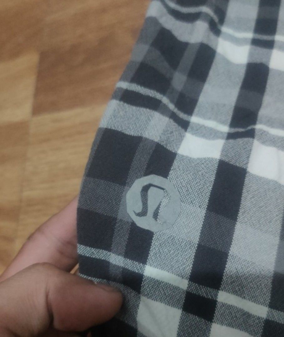 Lululemon Golf Plaid Short (Category: Shorts) located in Cabuyao City. Submitted by THRIFTHITS (Listing ID 1467660798, Image 2). Description: Lululemóñ Atletica Plaid Casual / Golf Short ⛳ (Authentic) Size 36 Mine 550‼️ Direct Message me and Add for fast Transaction ty .