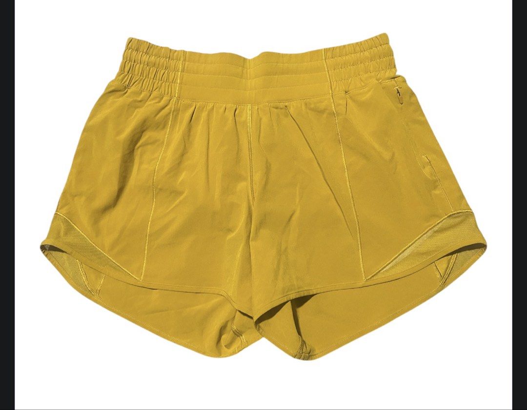 Lululemon Hotty Hot High-Rise Lined Short 4" dot 4 (Category: Activewear) located in Iba. Submitted by xooperfindslb (Listing ID 1467625724, Image 2). Description: Lululemon Hotty Hot High-Rise Lined Short 4” Dot 4 Color: not sure sa color pero sa tinging ko parang color mustard Can pass as brandnew,parang tinanggal lng hangtang No issue.