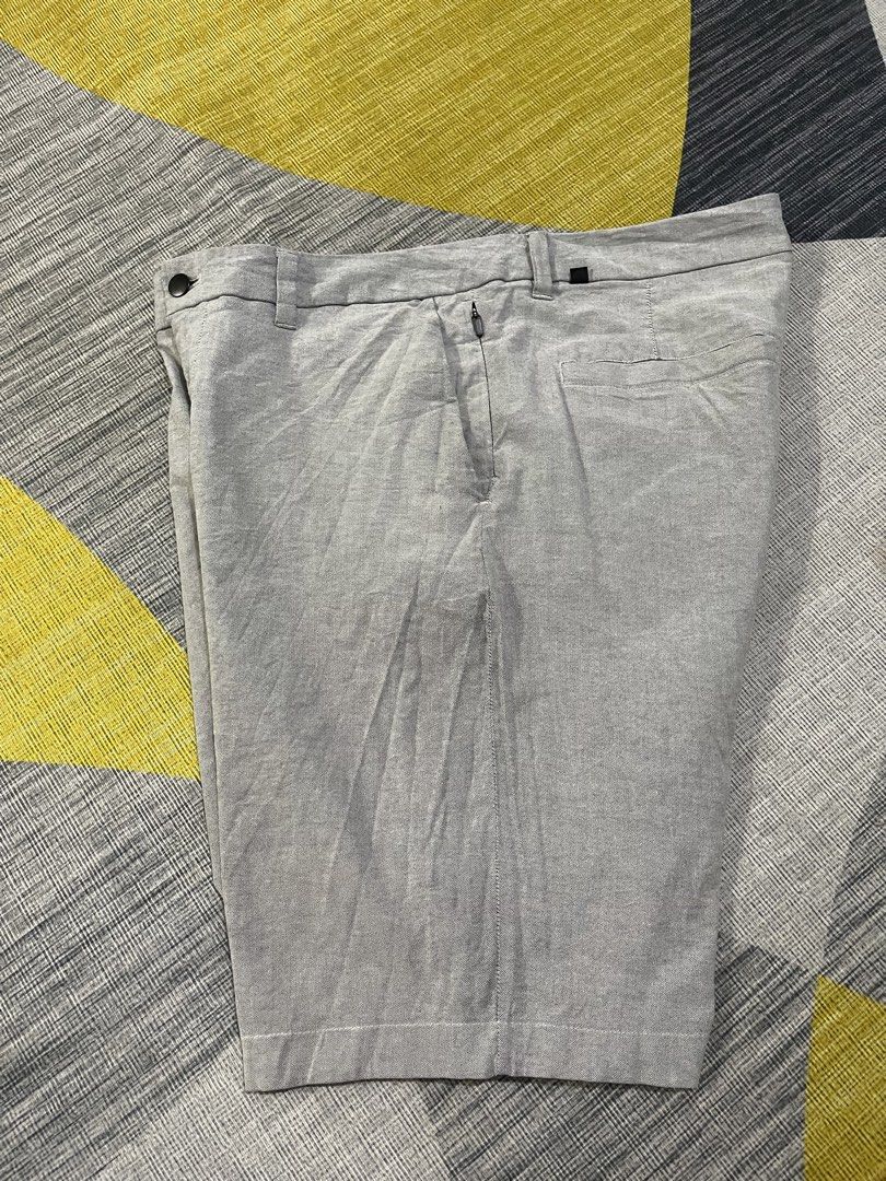 Lululemon mens short size 32-34 (Category: Shorts) located in Taytay. Submitted by ekselentekondisyon (Listing ID 1467751884, Image 3). Description: Lululemon mens short W-33-34 Good condition Issue kita sa pics maliit lng .