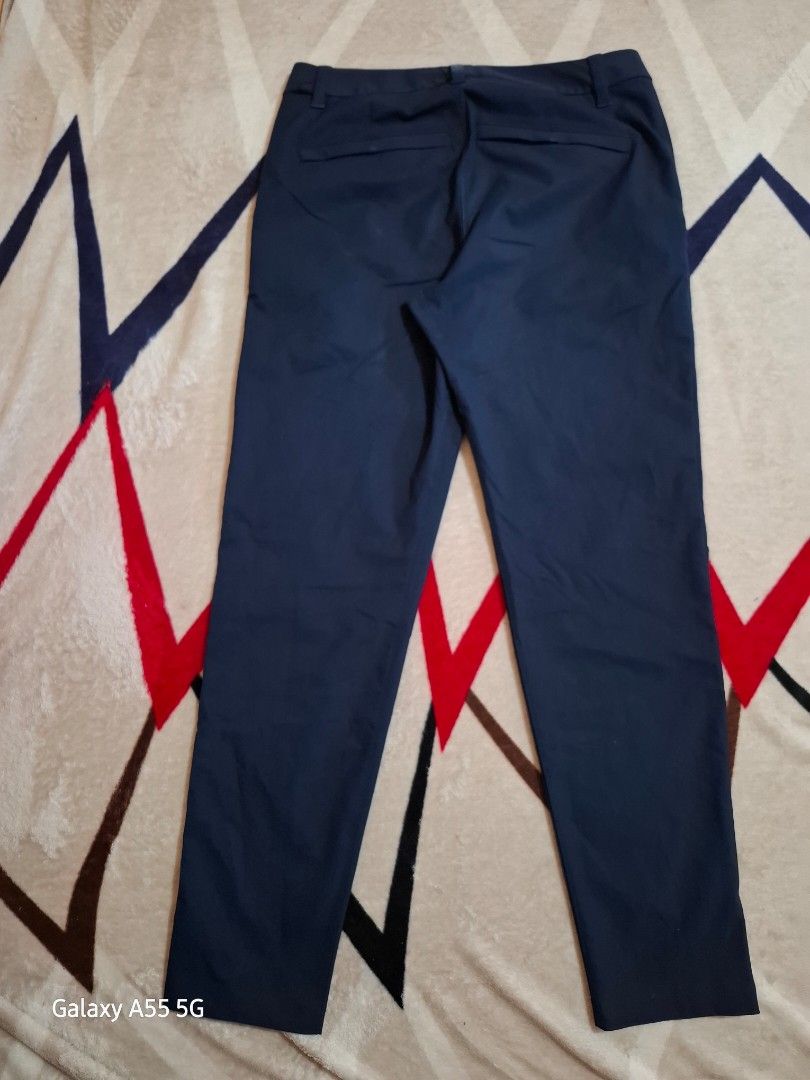 LULULEMON PANTS (Category: Chinos) located in Antipolo. Submitted by goldentiger-ac44 (Listing ID 1467632831, Image 2). Description: LULULEMON PANTS Size 29 Dimension 15.5 by 37.5 Hem 6 Best fit 29-31 Excellent condition Only sign of usages Price 1500 Antipolo city location.