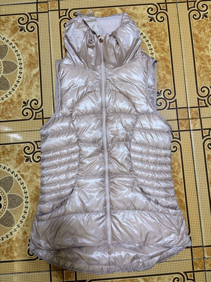 Lululemon Puffer Vest (Category: Activewear) located in La Trinidad. Submitted by legit.ukayspot (Listing ID 1467668072, Image 1). Description: .