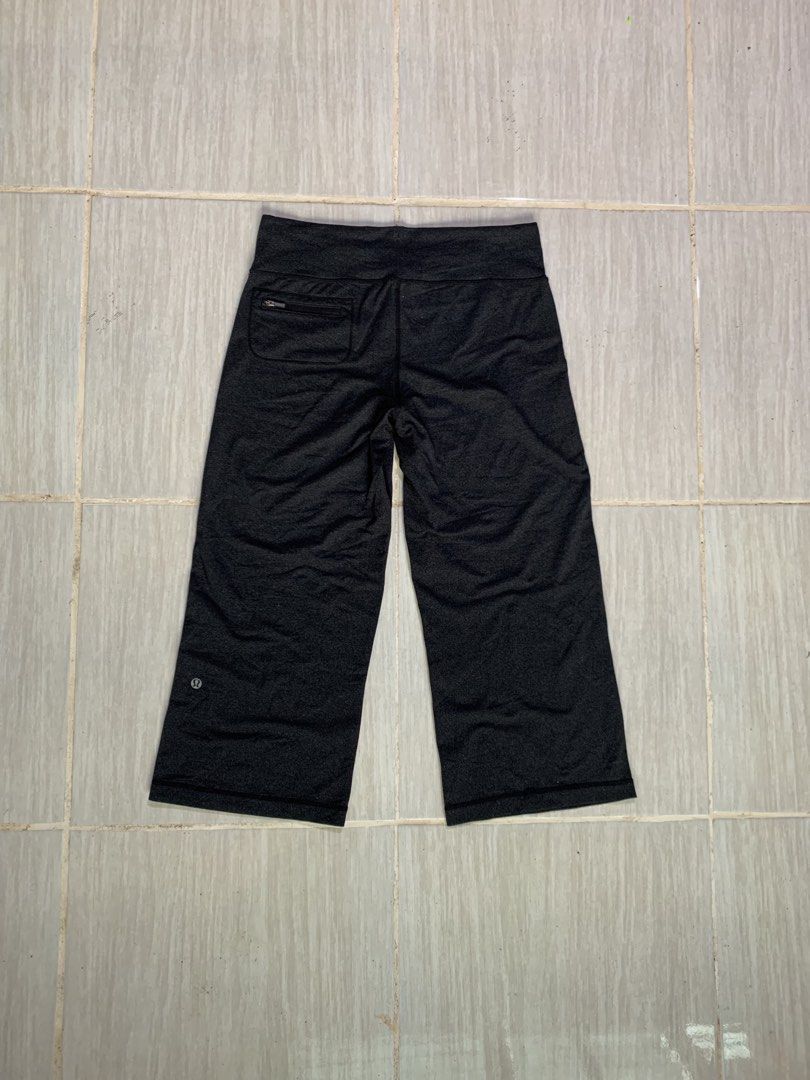 Lululemon Relaxed Fit Crop II (Category: Activewear) located in Argao. Submitted by topoyyow08 (Listing ID 1467798953, Image 3). Description: MOP:GCASH MOD:J&T NO COD PAYMENT FIRST PM FOR MORE INFO 📩📩📩.