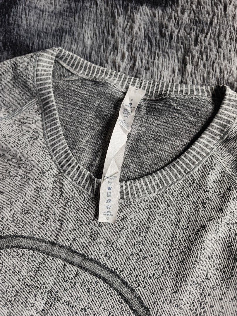 Lululemon Swiftly Tech Long Sleeve 2.0 (Category: Longsleeves) located in Iloilo. Submitted by emanjoshuaduremdes (Listing ID 1467630616, Image 2). Description: No issue! Size: 6 (Medium) Dimensions: L: 26, W: 15 EJ Thrifted Goods "Thrifted goods for less".