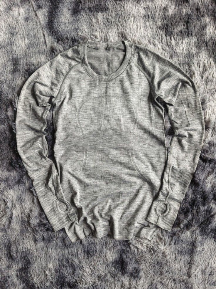Lululemon Swiftly Tech Long Sleeve 2.0 (Category: Longsleeves) located in Iloilo. Submitted by emanjoshuaduremdes (Listing ID 1467634708, Image 1). Description: No issue! Size: 6 (Medium) Dimensions: L: 25, W: 15 EJ Thrifted Goods "Thrifted goods for less".