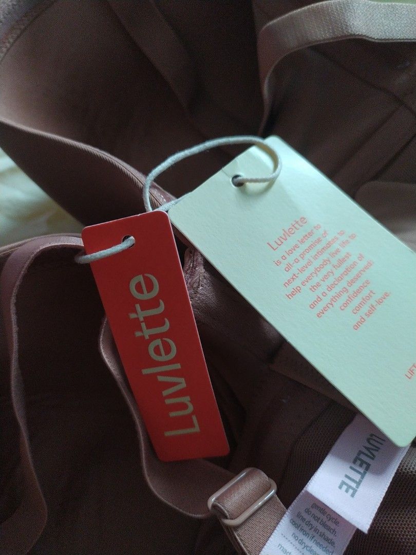 Luvlette bra (Category: Undergarments & Loungewear) located in Manila. Submitted by timtam04 (Listing ID 1467649346, Image 3). Description: .