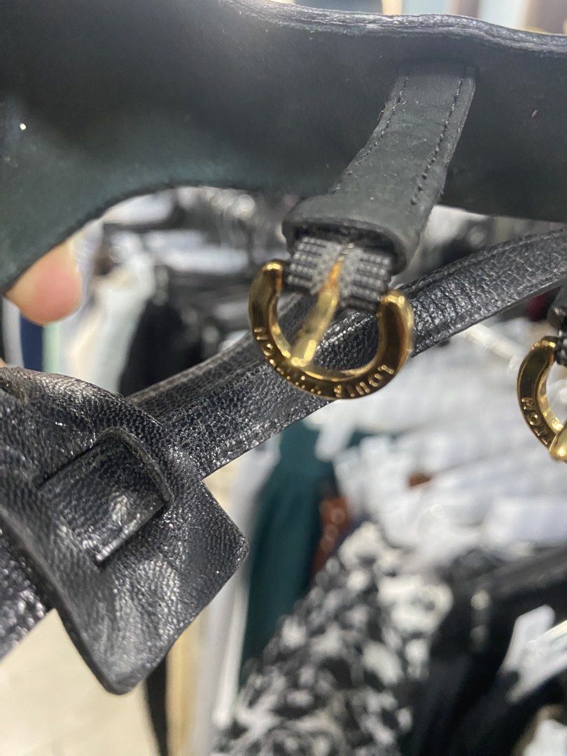 LV (Category: Sandals) located in Manila. Submitted by hell_market (Listing ID 1467650828, Image 3). Description: .