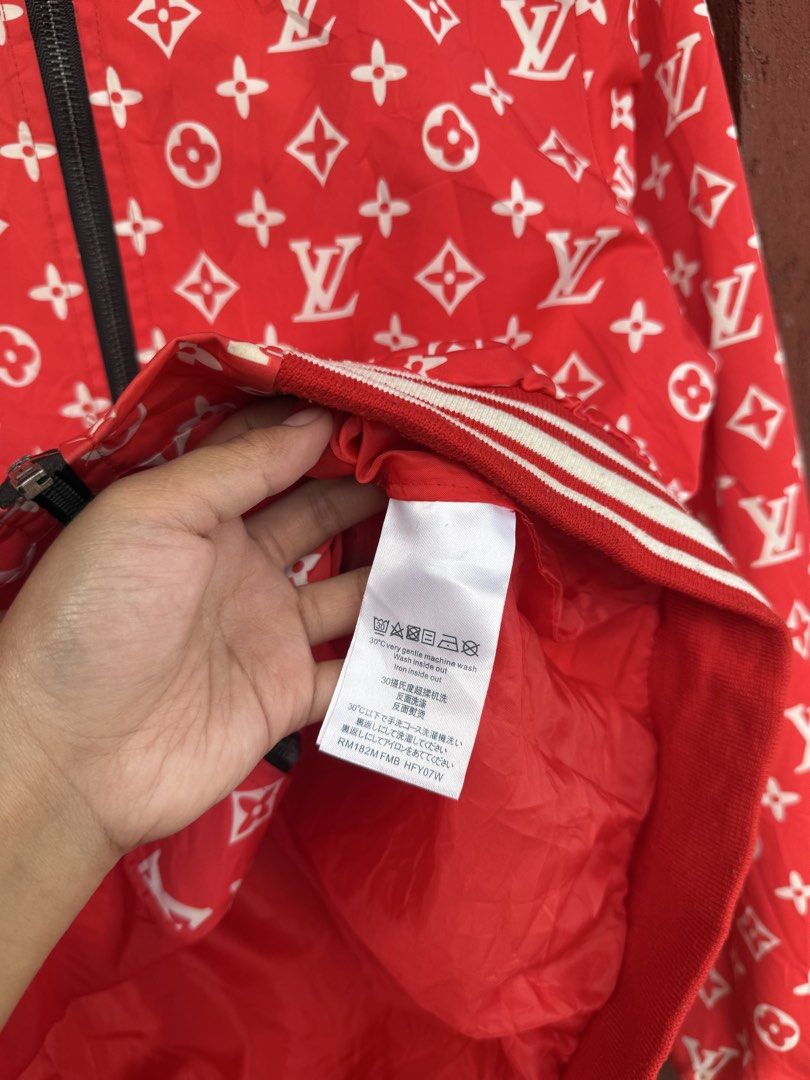 Lv x Supreme (Category: Coats, Jackets and Outerwear) located in Baguio. Submitted by mardimercredi14 (Listing ID 1467642030, Image 3). Description: 🔥 Louis Vuitton x Supreme Dimensions: 20.5*27 Condition: excellent Color Rate: 10 ❌ cut necktag ❌ needs laundry.