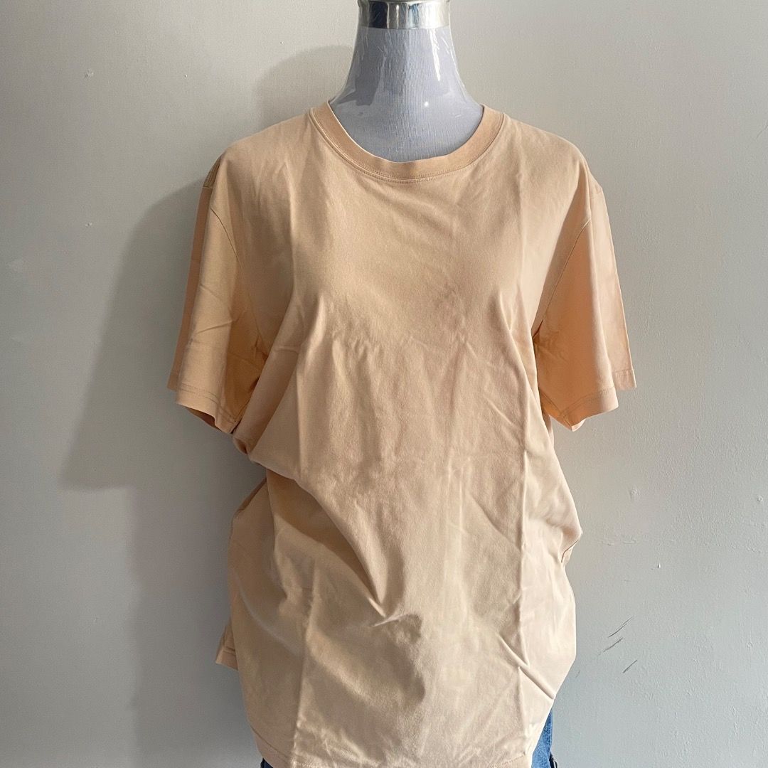 L-XL Light Brown Tshirt (Category: Shirts) located in Bacolor. Submitted by chicn_classy (Listing ID 1467749100, Image 2). Description: .